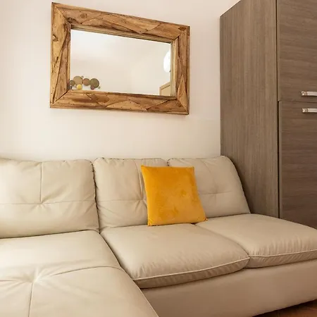 Apartment Turati By In Rome