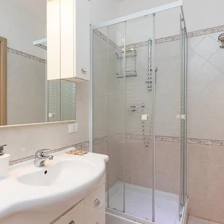 Turati By In * Róma