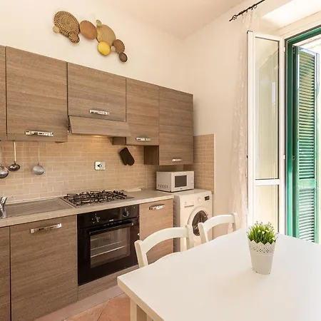 Turati By In Apartman